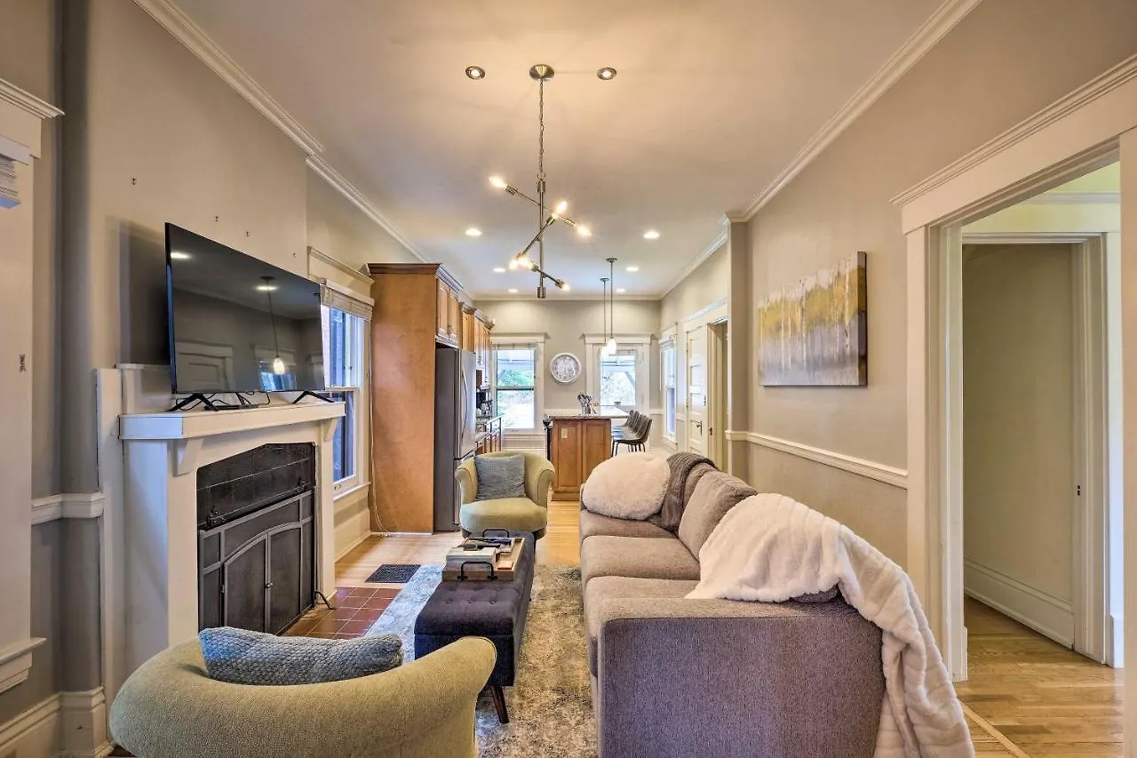 Louisville Home With Hot Tub In The Highlands!